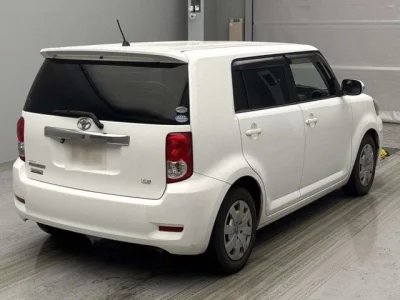 Toyota COROLLA RUMION