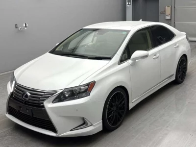 Lexus HS  с аукциона в Японии