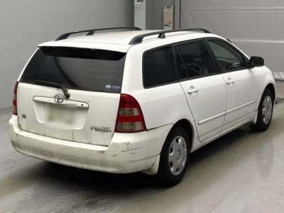 Toyota COROLLA FIELDER  с аукциона в Японии