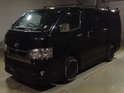 Toyota HiAce Van