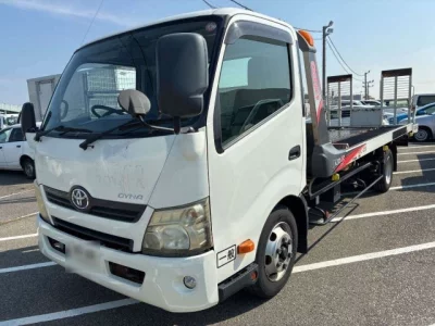 Toyota DYNA  с аукциона в Японии