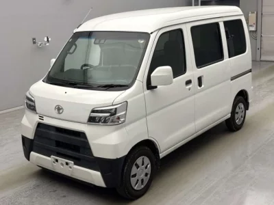 Toyota Pixis Van
