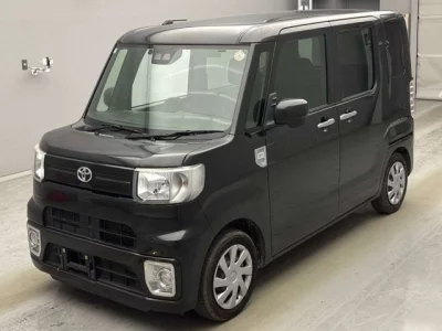 Toyota Pixis Mega