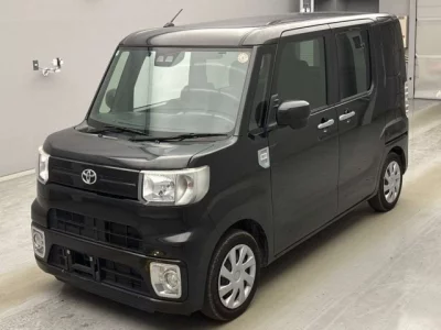 Toyota Pixis Mega