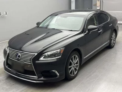 Lexus LS600h