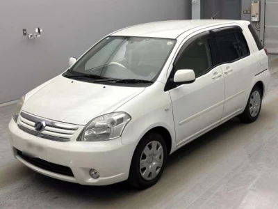 Toyota RAUM  с аукциона в Японии