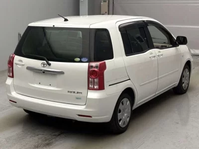 Toyota RAUM  с аукциона в Японии