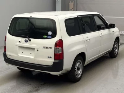 Toyota Succeed