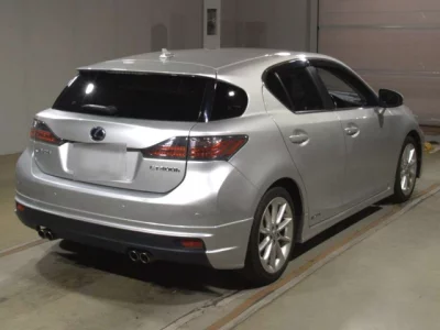 Lexus CT200h