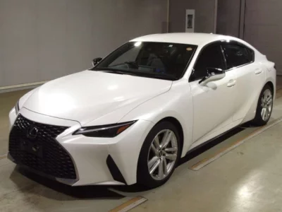 Lexus IS