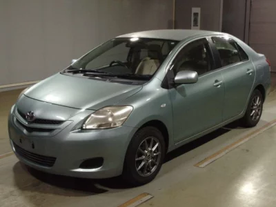 Toyota BELTA  с аукциона в Японии