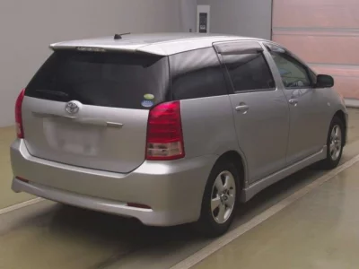 Toyota WISH  с аукциона в Японии