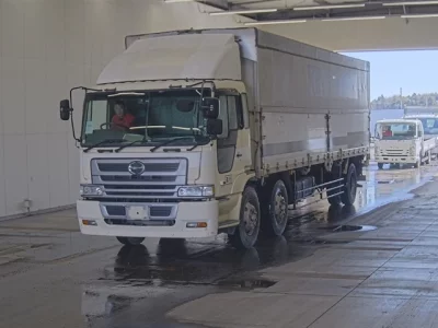 Hino PROFIA