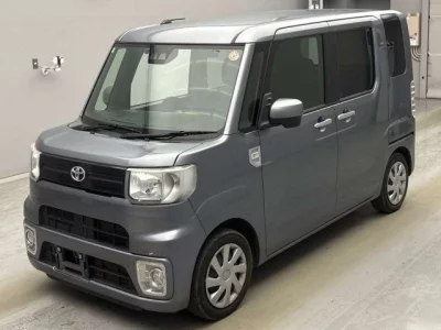 Toyota PIXIS MEGA