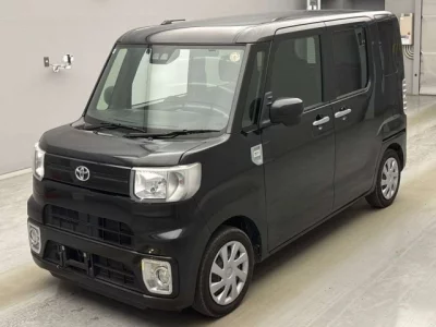Toyota PIXIS MEGA