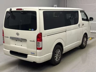 Toyota RegiusAce