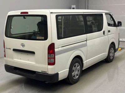 Toyota RegiusAce
