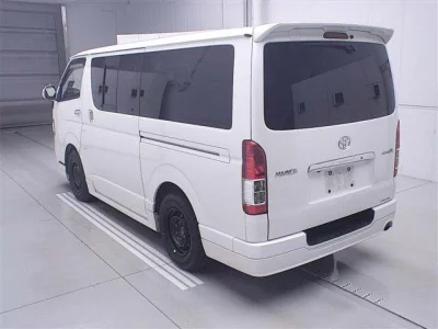 Toyota HiAce Van