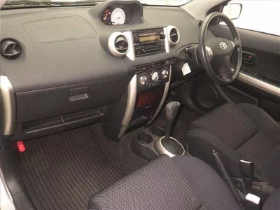 Toyota IST  с аукциона в Японии