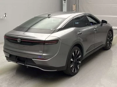 Toyota CROWN CROSSOVER
