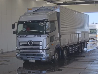 Hino PROFIA