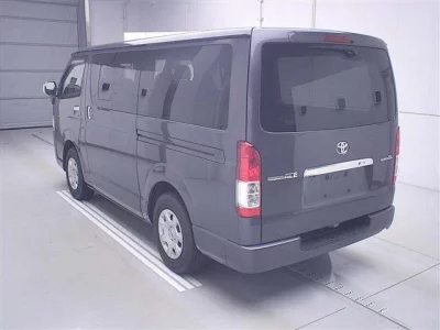Toyota RegiusAce