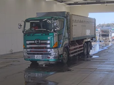 Hino PROFIA