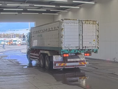 Hino PROFIA
