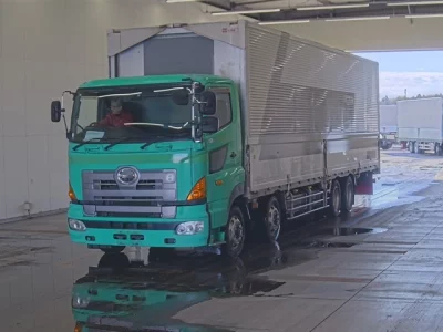 Hino PROFIA