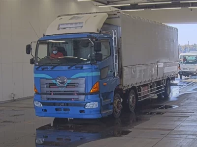 Hino PROFIA