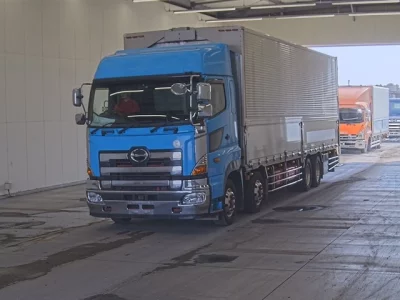 Hino PROFIA