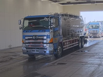 Hino PROFIA