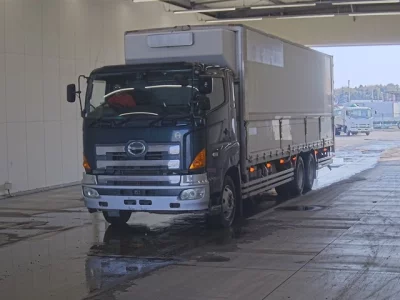Hino PROFIA