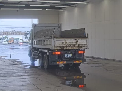 Hino PROFIA
