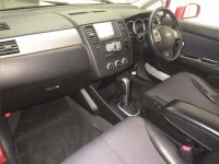 Nissan TIIDA лот № 70066 оценка 3.5  с аукциона в Японии 3