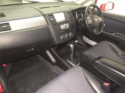 Nissan TIIDA  с аукциона в Японии