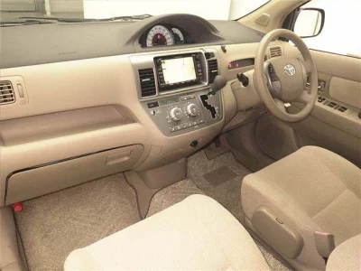 Toyota Raum