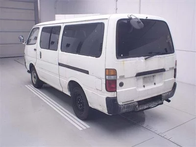 Toyota HiAce Van