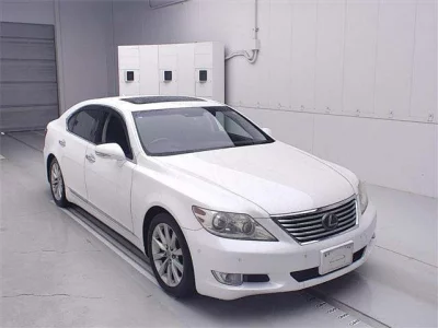Lexus LS460L
