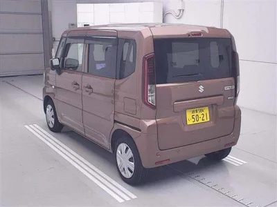 Suzuki Spacia