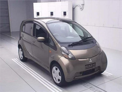 Mitsubishi i