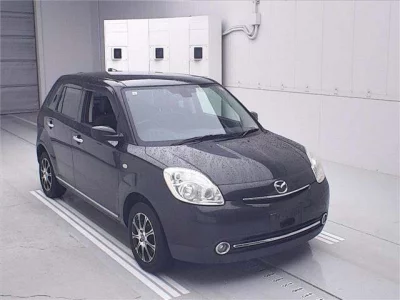 Mazda Verisa