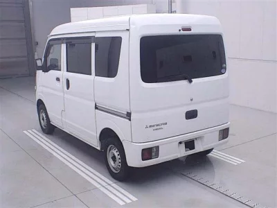 Mitsubishi Minicab Van