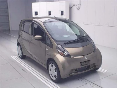Mitsubishi i