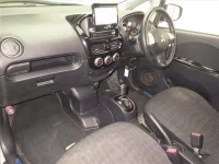 Mitsubishi I-MIEV лот № 30081 оценка 4  с аукциона в Японии 2