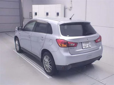 Mitsubishi RVR