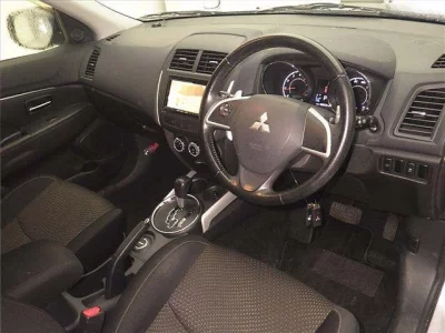 Mitsubishi RVR
