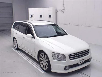 Nissan STAGEA