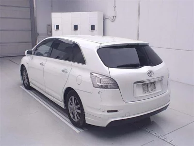 Toyota MARK X ZIO