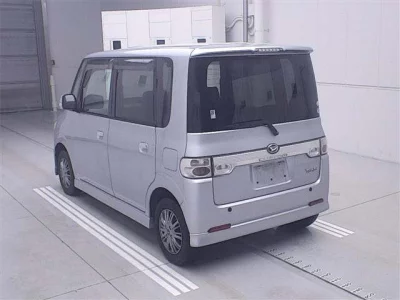 Daihatsu TANTO  с аукциона в Японии